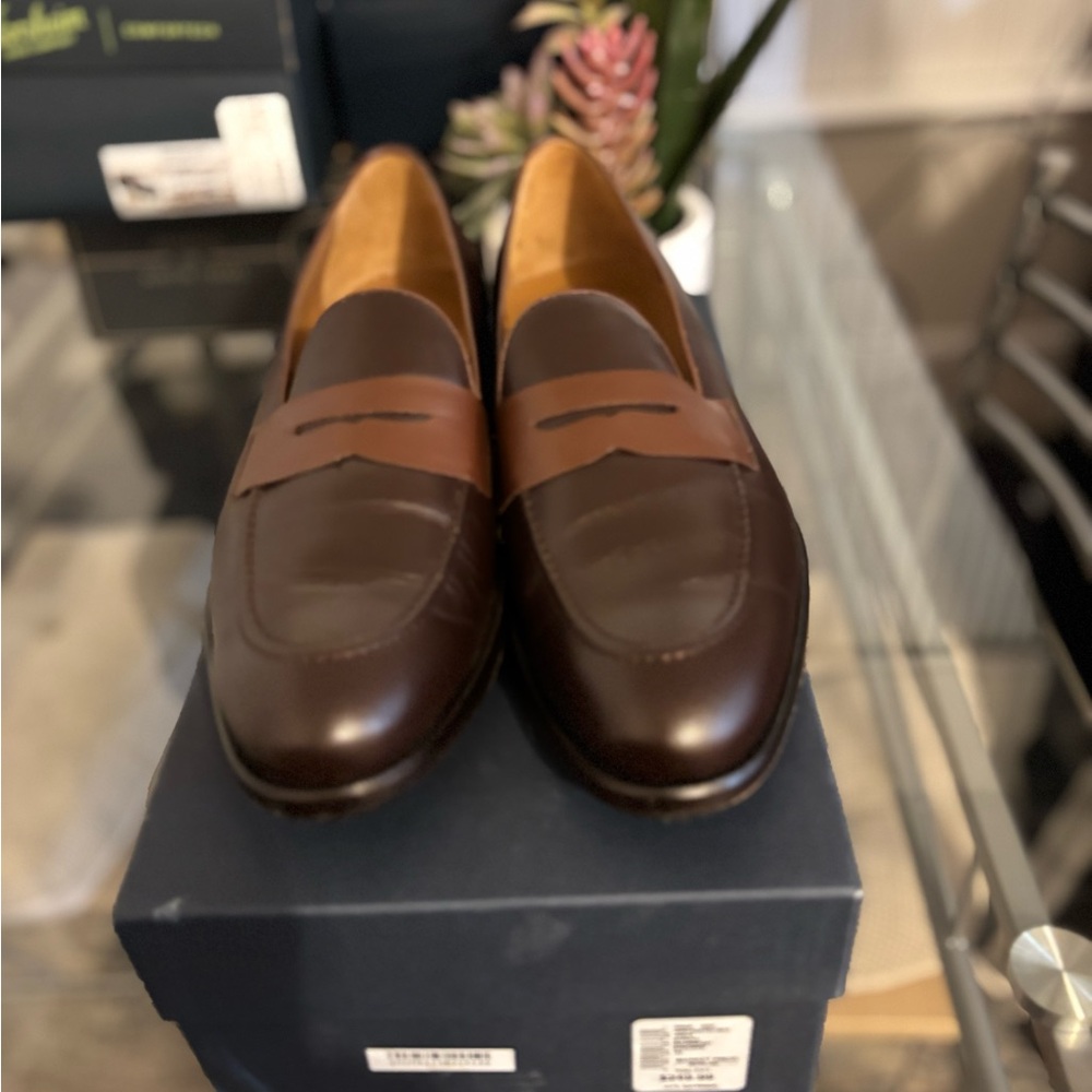 Two-tone Nettleton loafers.